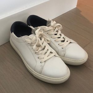 Kenneth Cole woman’s white sneakers